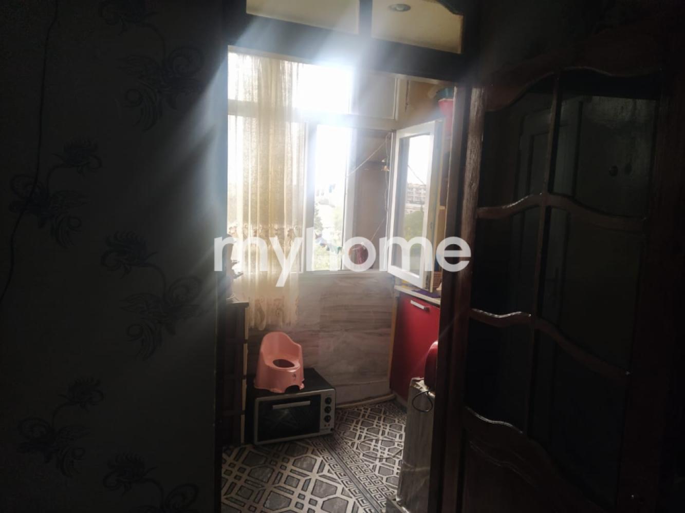  Bakıxanov qəsəbəsində 25m² mənzil satılır