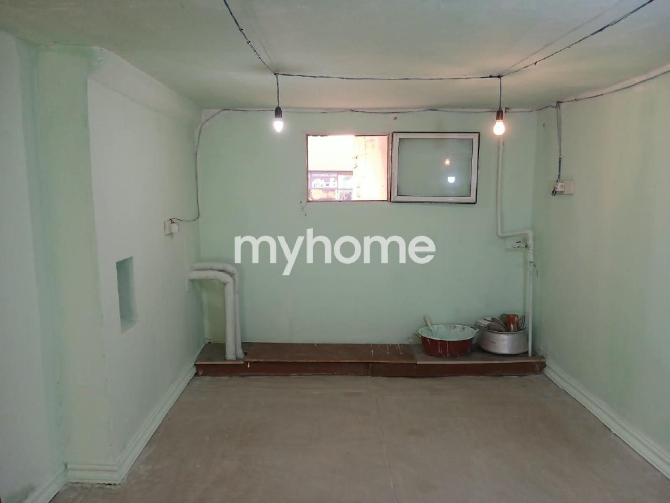  Əhmədli qəsəbəsində 177m² obyekt satılır