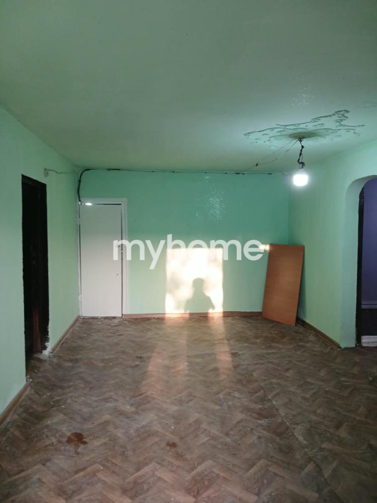  Əhmədli qəsəbəsində 177m² obyekt satılır