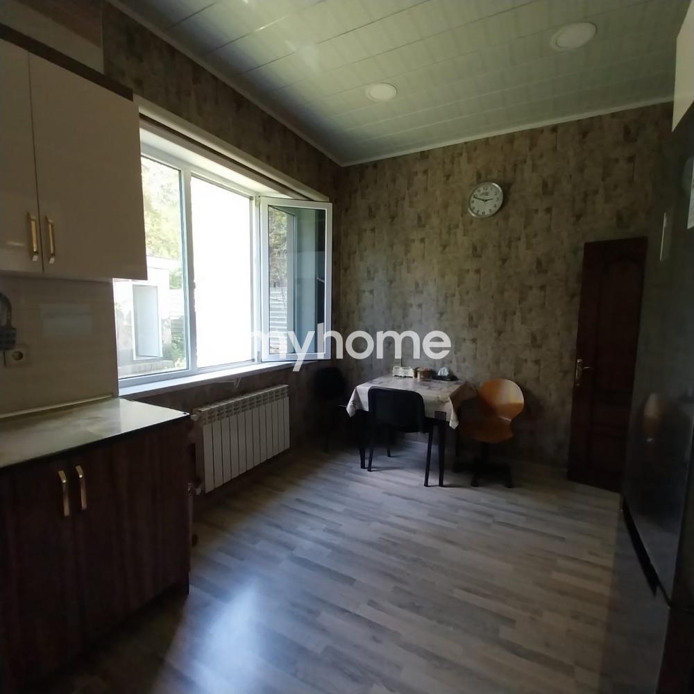  İsmayıllı şəhərində 200m² həyət evi satılır