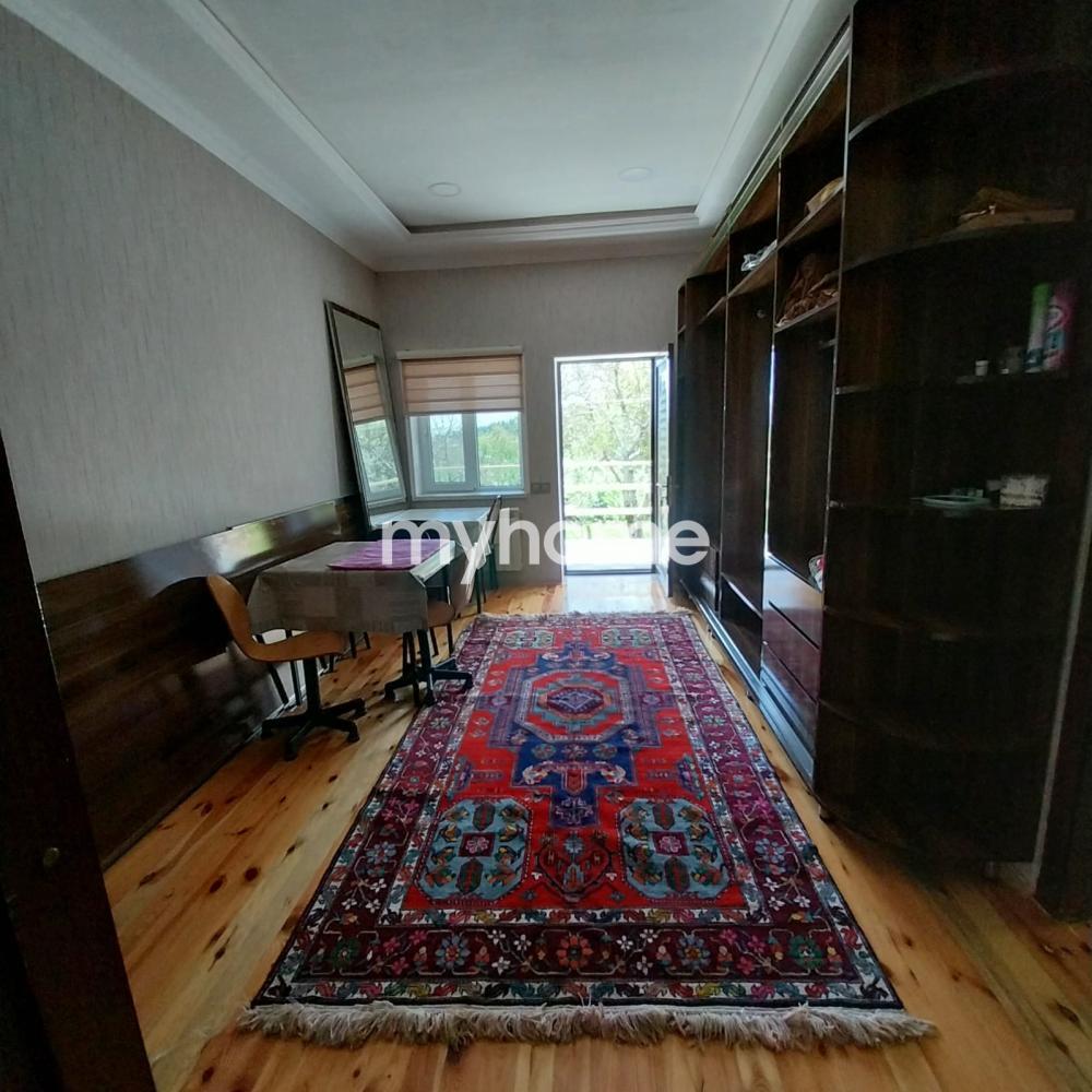  İsmayıllı şəhərində 200m² həyət evi satılır
