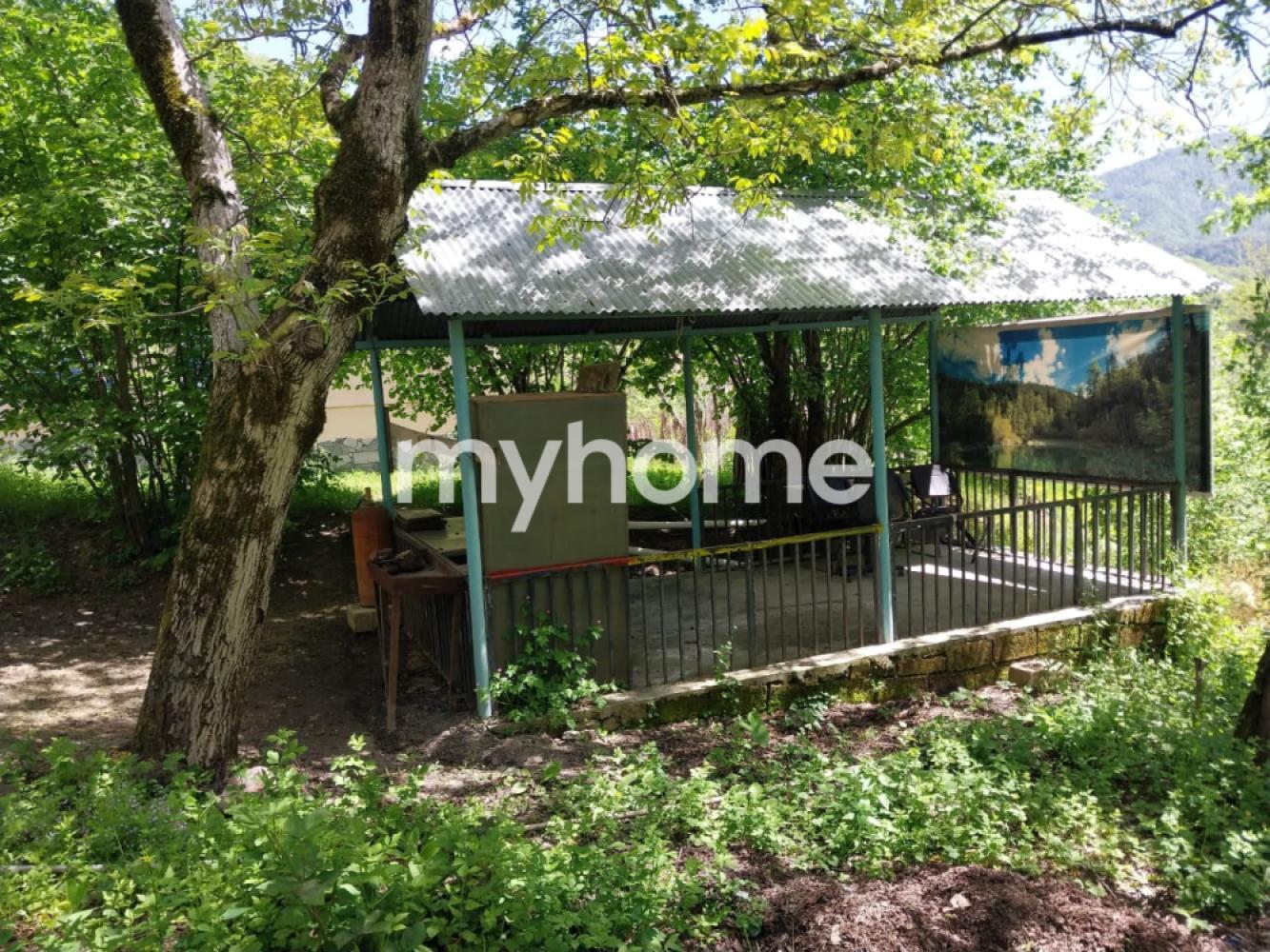 İsmayıllı şəhərində 200m² həyət evi satılır