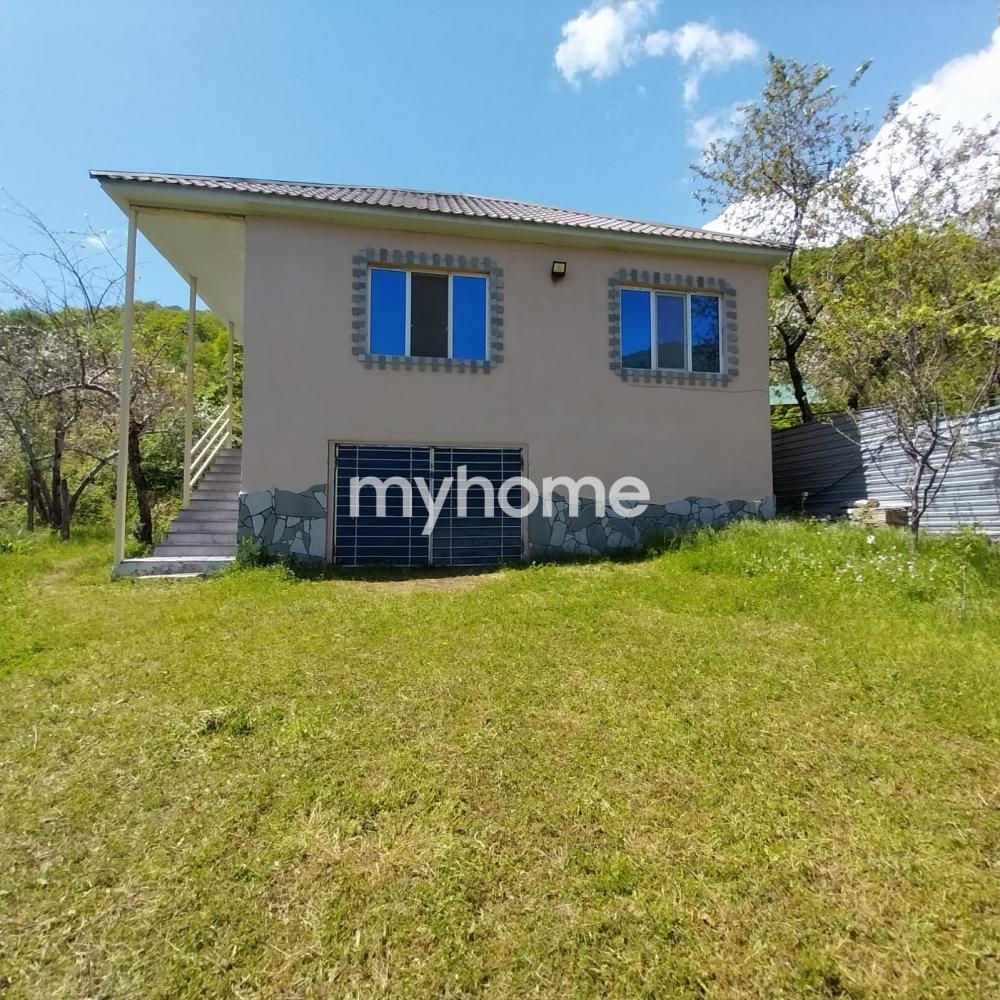  İsmayıllı şəhərində 200m² həyət evi satılır