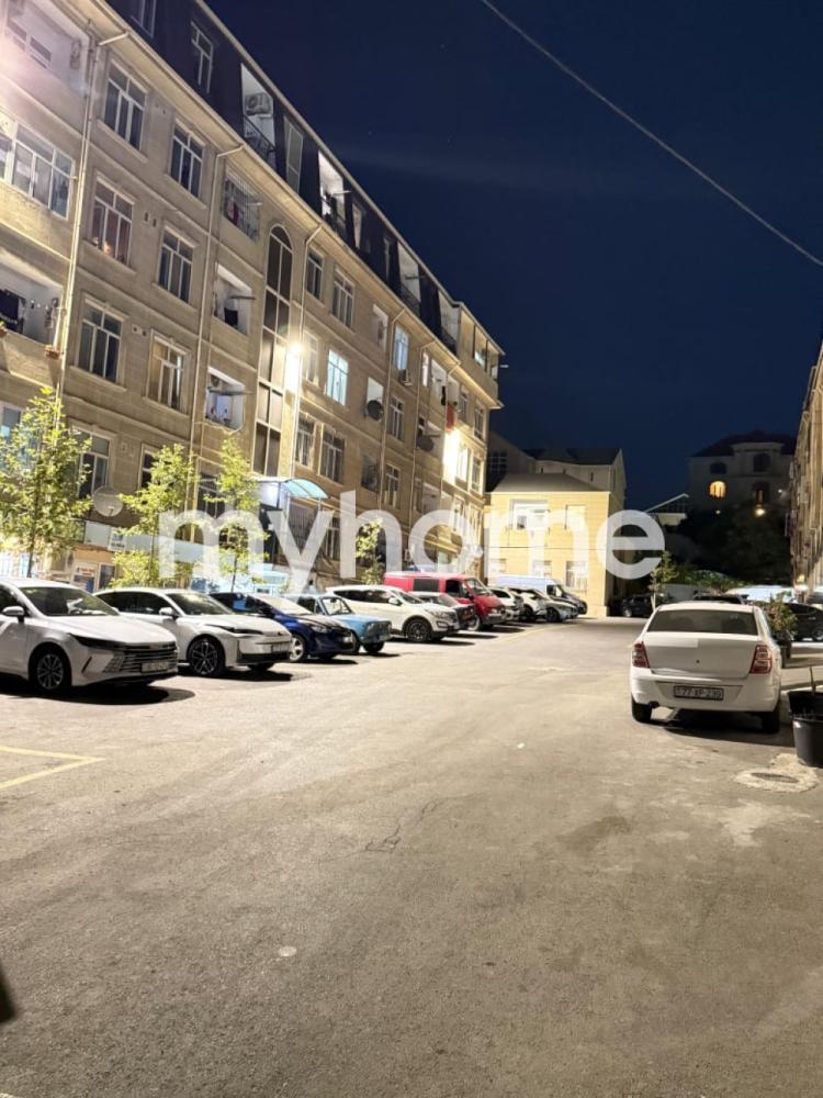  Masazır qəsəbəsində 62m² mənzil satılır