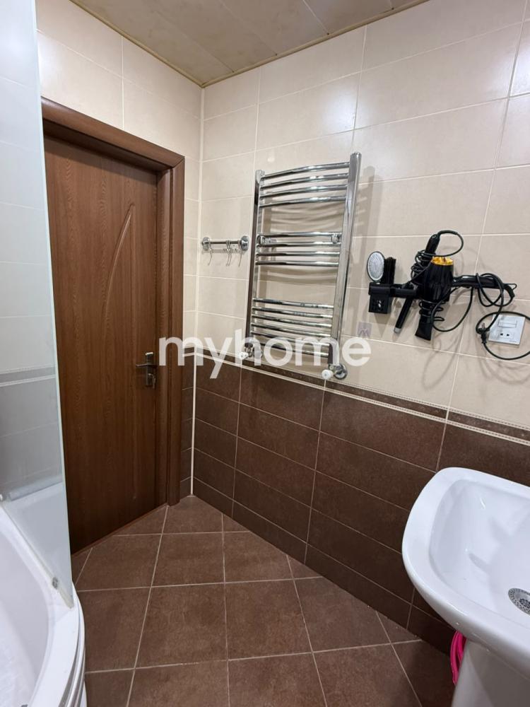  Kubinka qəsəbəsində 63m² mənzil satılır