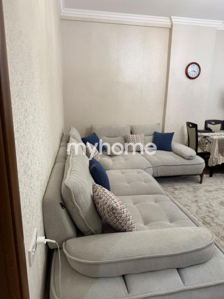  Kubinka qəsəbəsində 63m² mənzil satılır