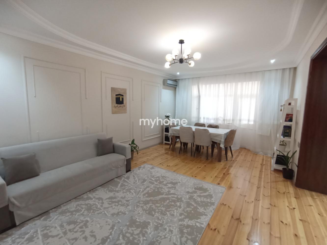  Qaraçuxur qəsəbəsində 300m² həyət evi satılır
