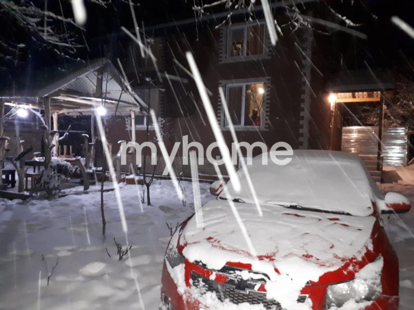  Vəndam qəsəbəsində 135m² həyət evi satılır