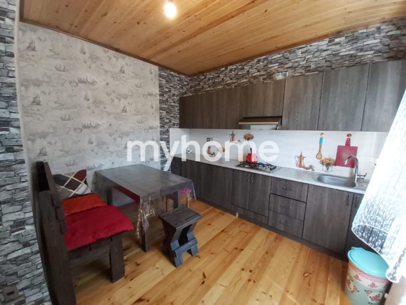 Vəndam qəsəbəsində 135m² həyət evi satılır