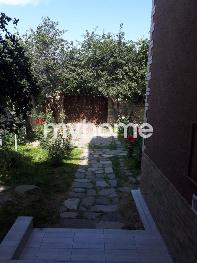  Vəndam qəsəbəsində 135m² həyət evi satılır