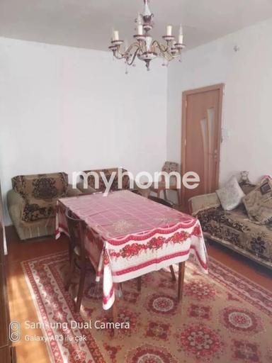  Gəncə şəhəri 74m² mənzil satılır