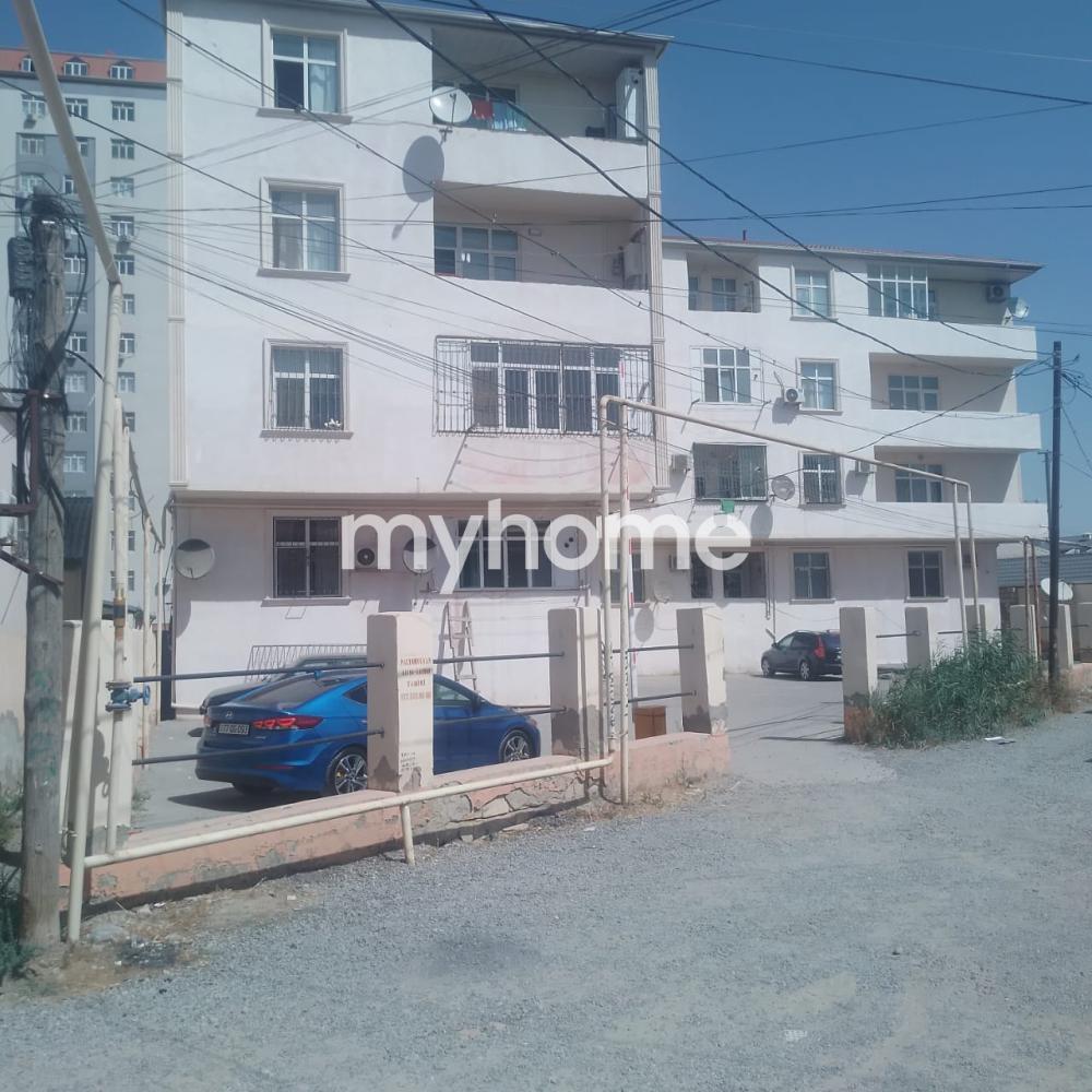 Masazır qəsəbəsi 61m² mənzil satılır