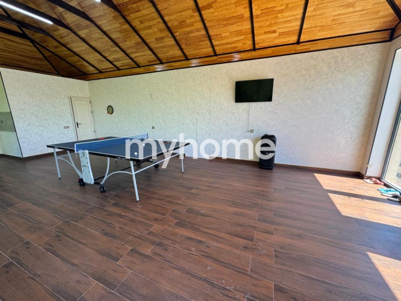 Qəbələ şəhərində 180m² həyət evi kirayə verilir Qəbələ şəhərində 180m² həyət evi kirayə verilir