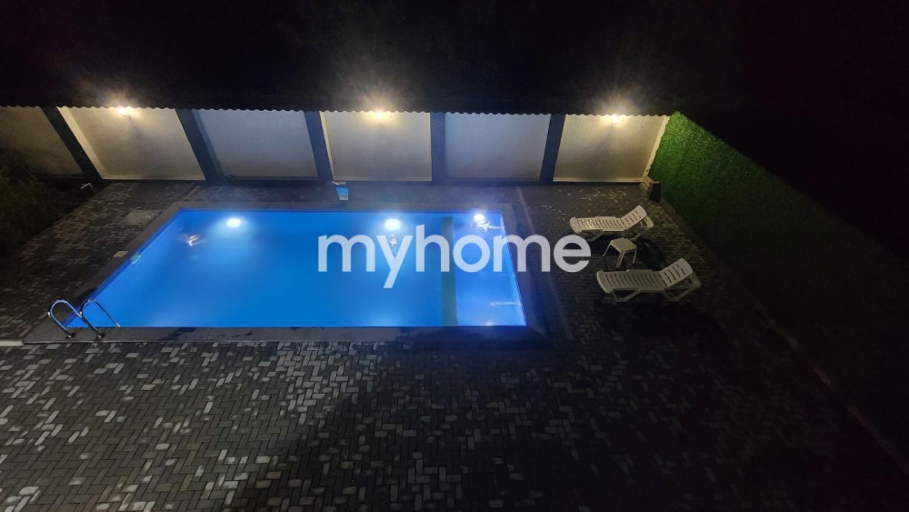 Qəbələ şəhərində 180m² həyət evi kirayə verilir Qəbələ şəhərində 180m² həyət evi kirayə verilir