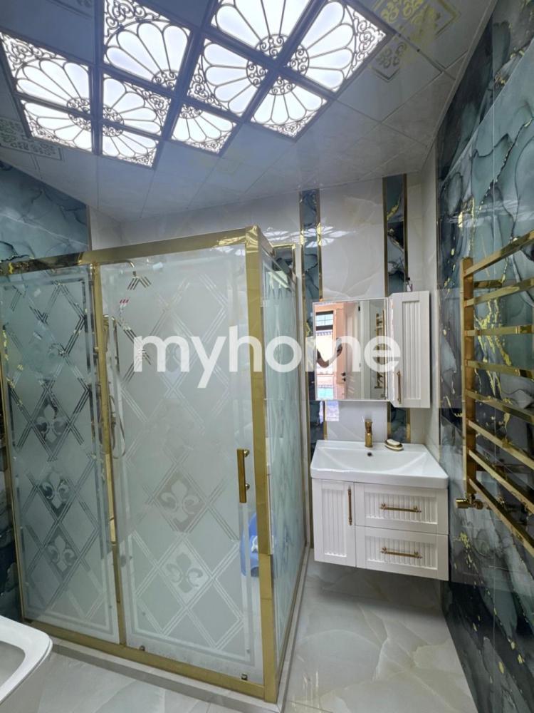 Qəbələ şəhəri 180m² həyət evi kirayə verilir