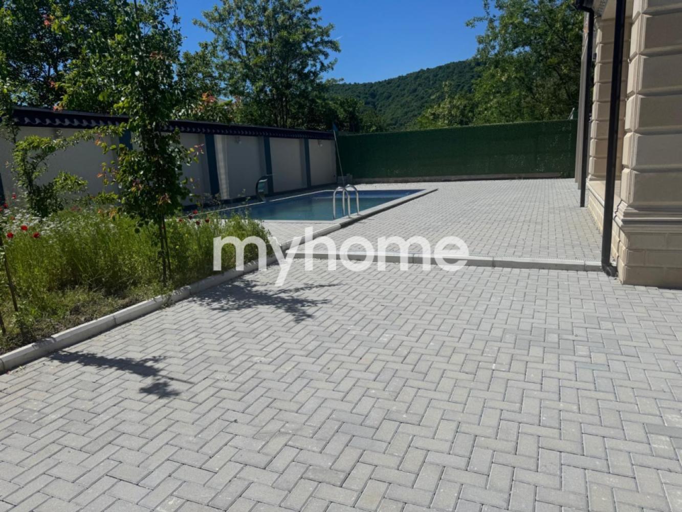 Qəbələ şəhərində 180m² həyət evi kirayə verilir Qəbələ şəhərində 180m² həyət evi kirayə verilir