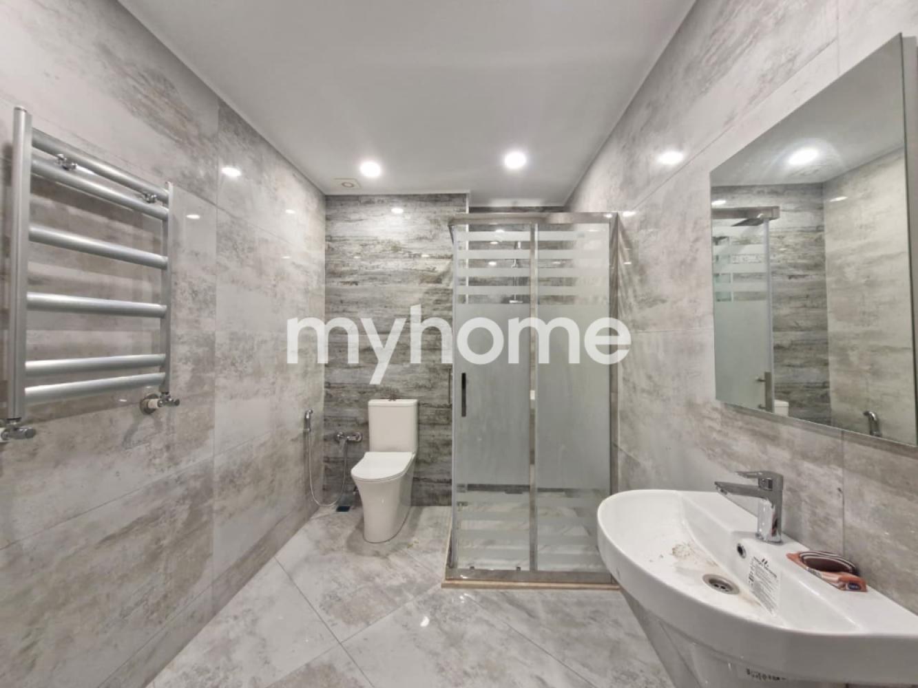 7-ci mikrorayon qəsəbəsində 60m² mənzil satılır 7-ci mikrorayon qəsəbəsində 60m² mənzil satılır