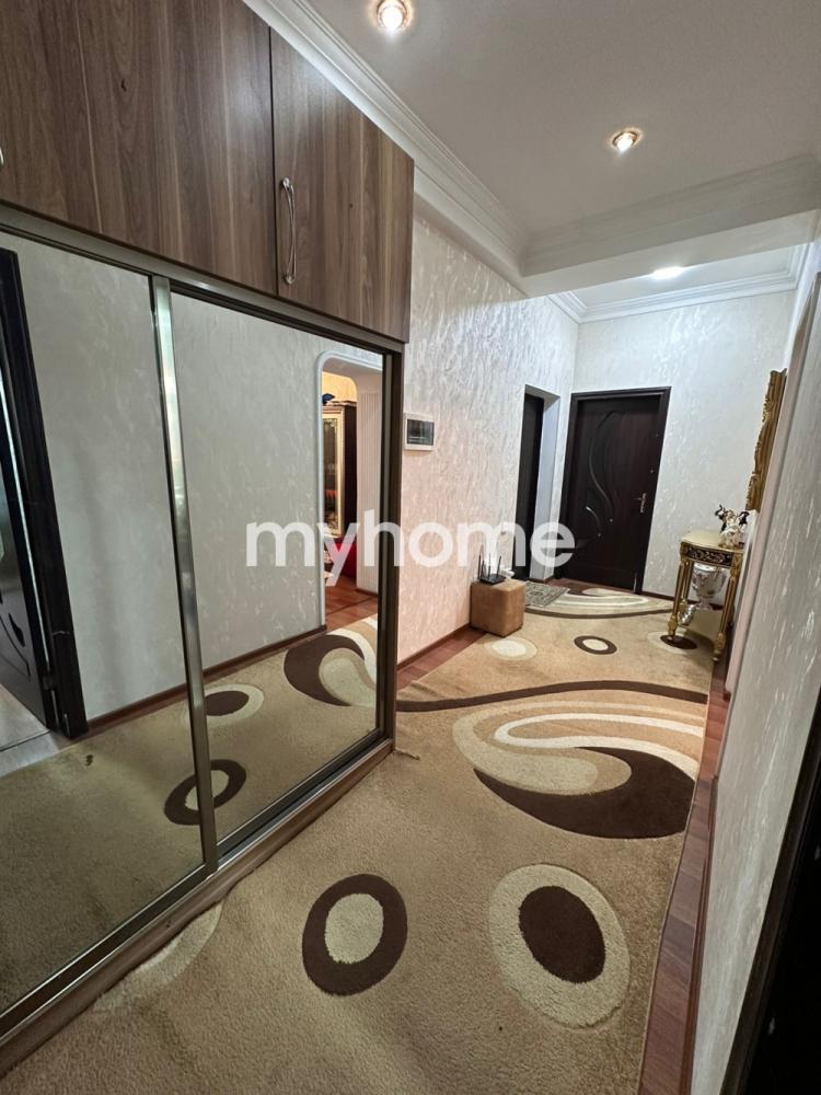 Biləcəri qəsəbəsində 100m² mənzil satılır Biləcəri qəsəbəsində 100m² mənzil satılır