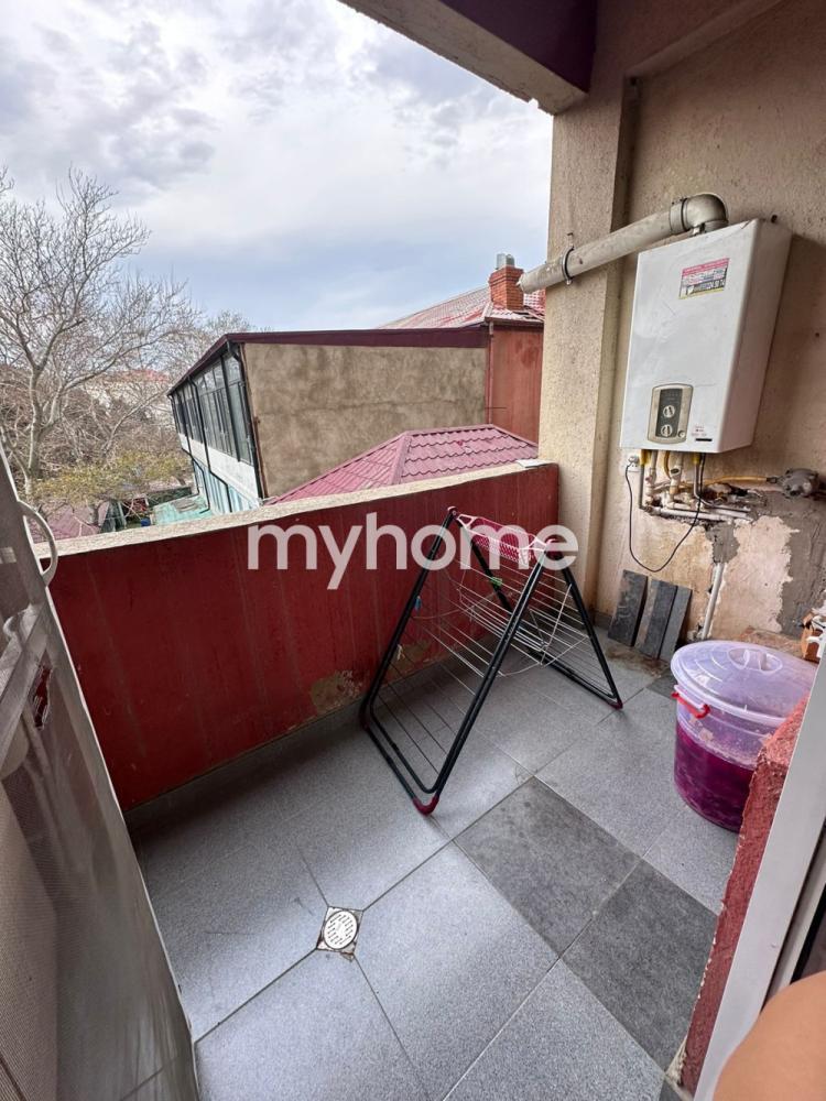 Biləcəri qəsəbəsində 100m² mənzil satılır Biləcəri qəsəbəsində 100m² mənzil satılır