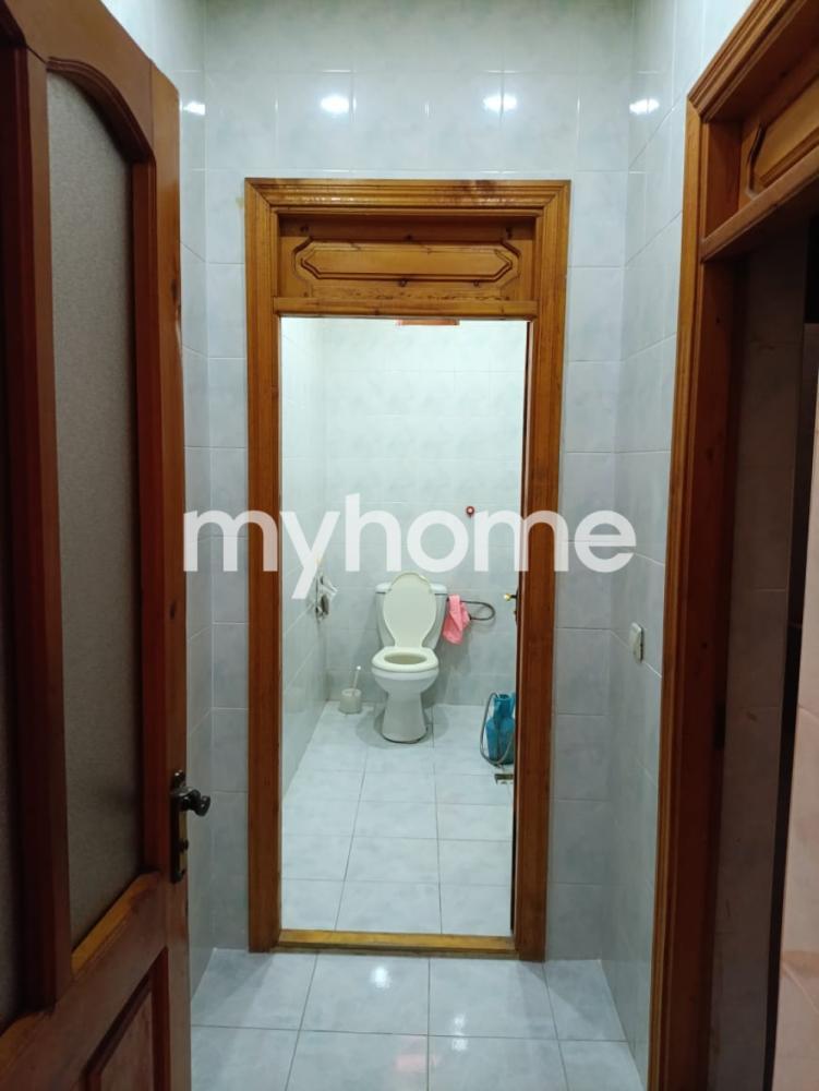 Qaraçuxur qəsəbəsində 200m² həyət evi satılır Qaraçuxur qəsəbəsində 200m² həyət evi satılır