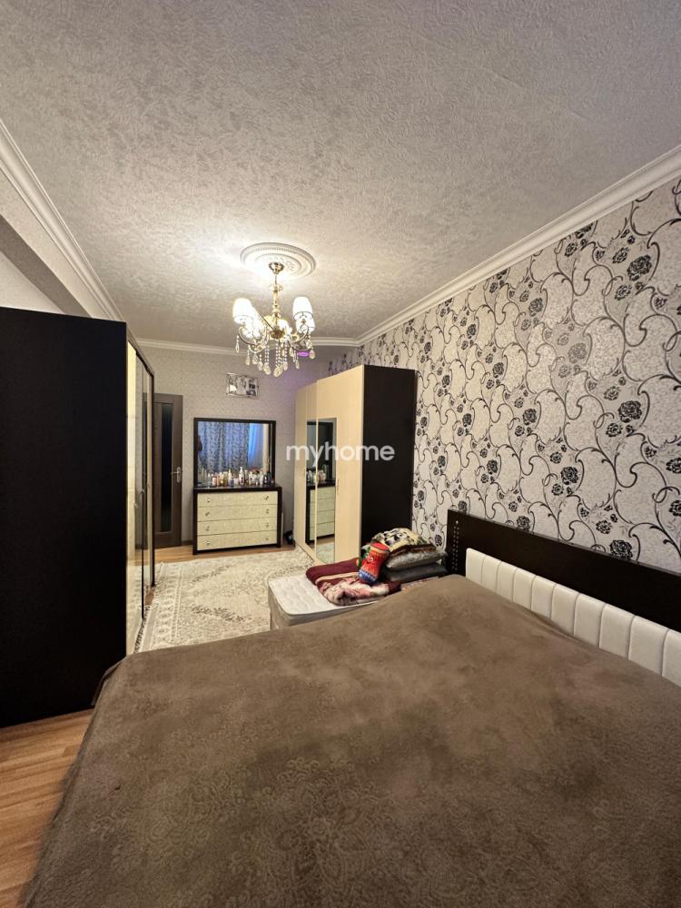 Xırdalan şəhəri 70m² mənzil satılır
