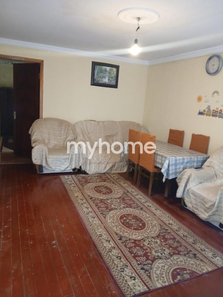 Qaraçuxur qəsəbəsi 80m² həyət evi kirayə verilir