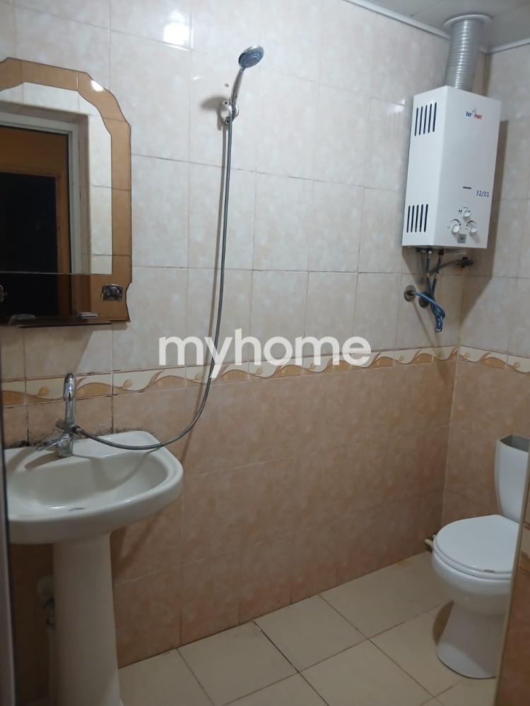 Qaraçuxur qəsəbəsində 80m² həyət evi kirayə verilir Qaraçuxur qəsəbəsində 80m² həyət evi kirayə verilir