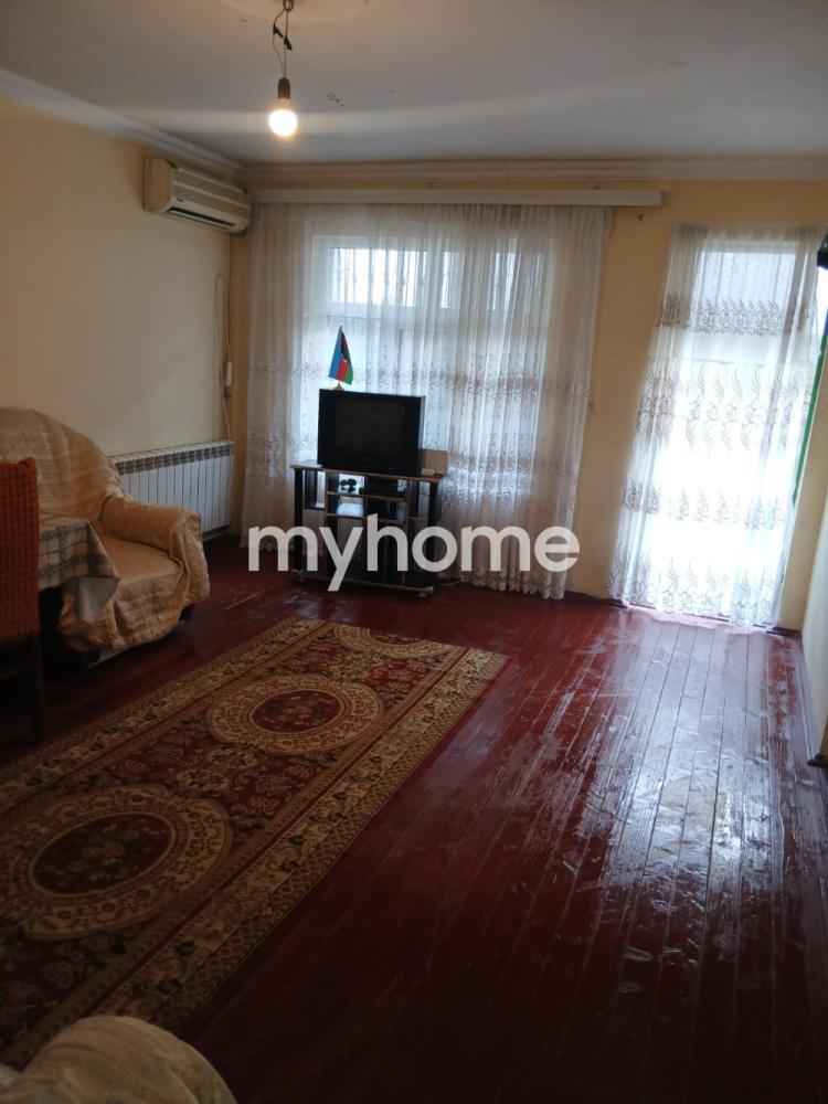 Qaraçuxur qəsəbəsi 80m² həyət evi kirayə verilir