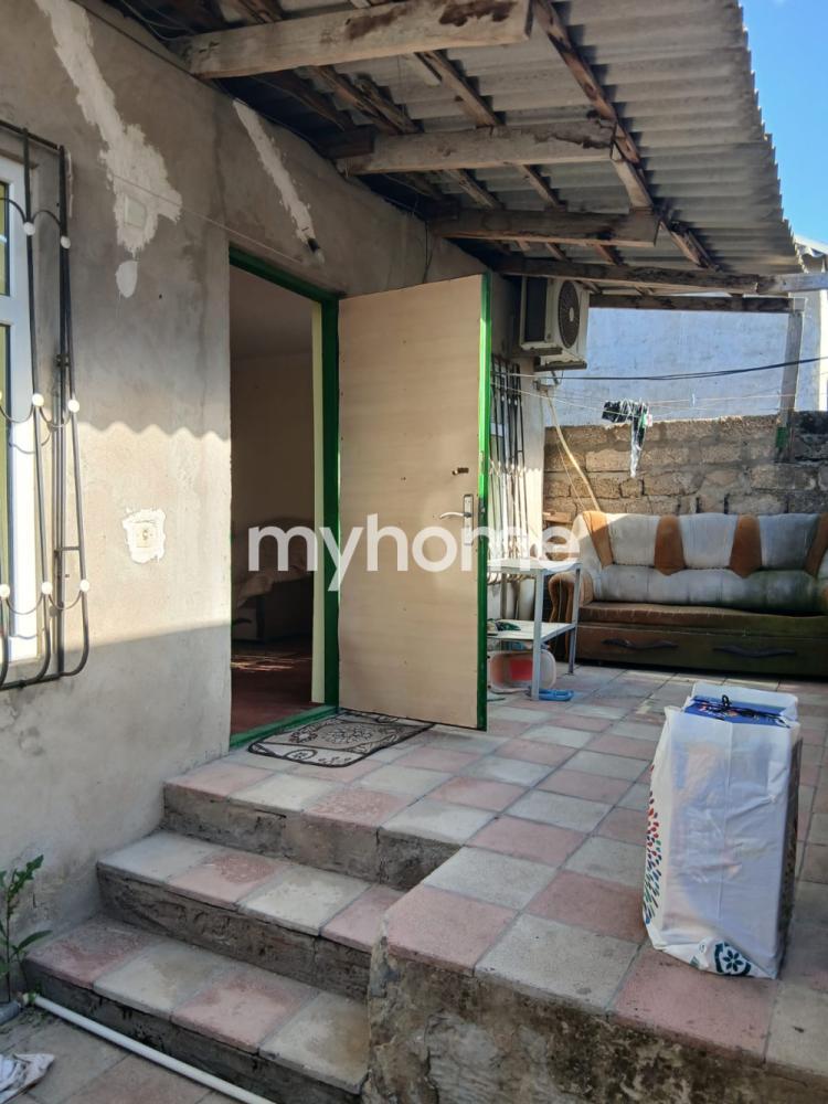 Qaraçuxur qəsəbəsində 80m² həyət evi kirayə verilir Qaraçuxur qəsəbəsində 80m² həyət evi kirayə verilir