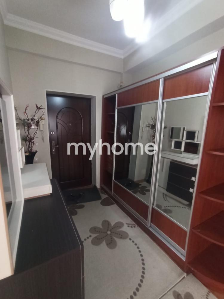 Badamdar qəsəbəsi 78m² mənzil kirayə verilir