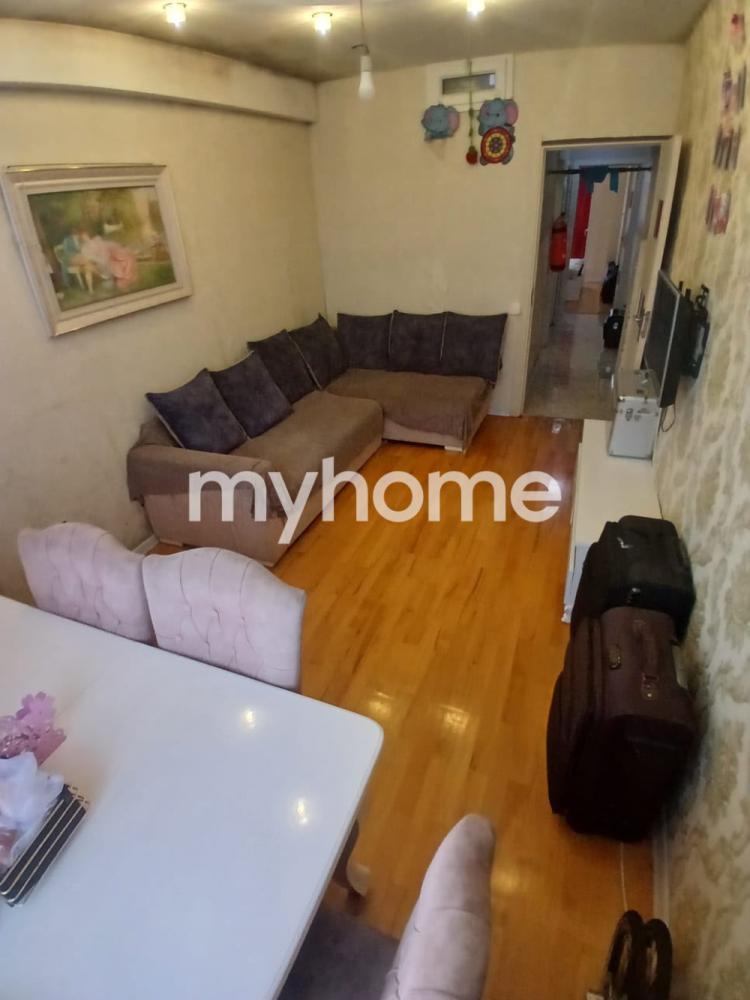 Xırdalan şəhəri 46m² mənzil satılır