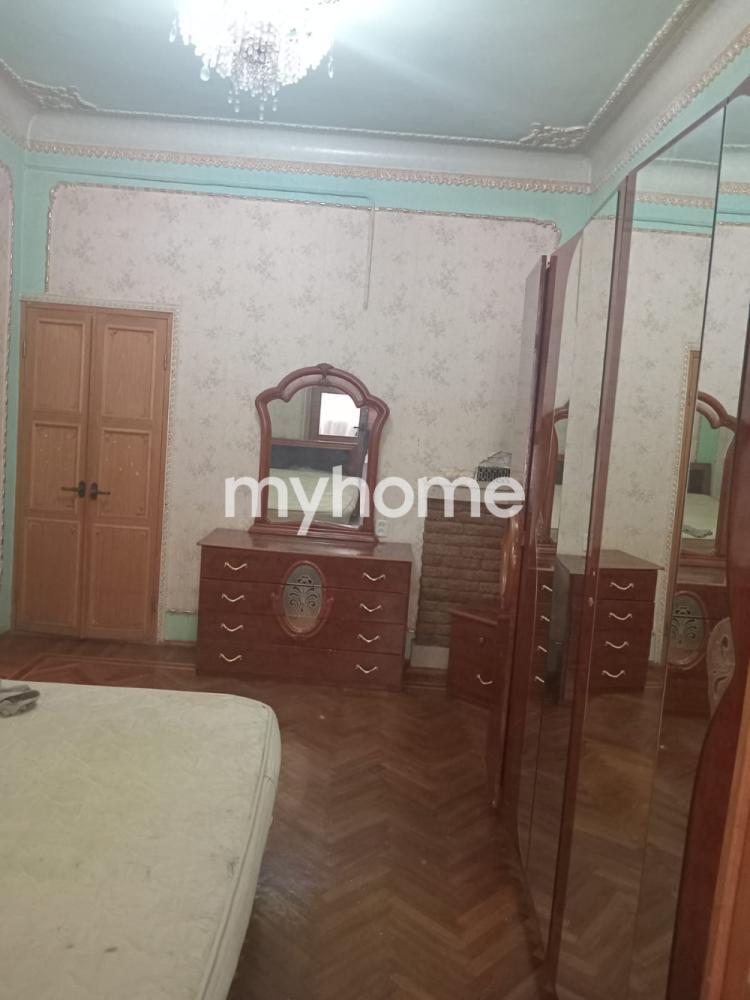 Böyükşor qəsəbəsində 90m² mənzil kirayə verilir Böyükşor qəsəbəsində 90m² mənzil kirayə verilir