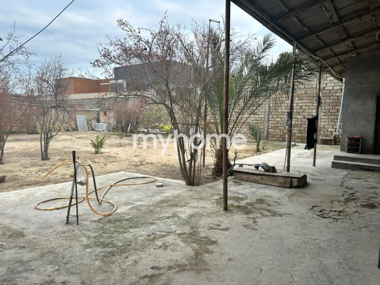 Buzovna qəsəbəsi torpaq satılır