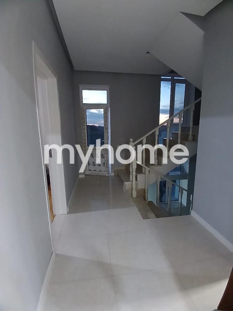 Xırdalan şəhərində 250m² həyət evi kirayə verilir Xırdalan şəhərində 250m² həyət evi kirayə verilir