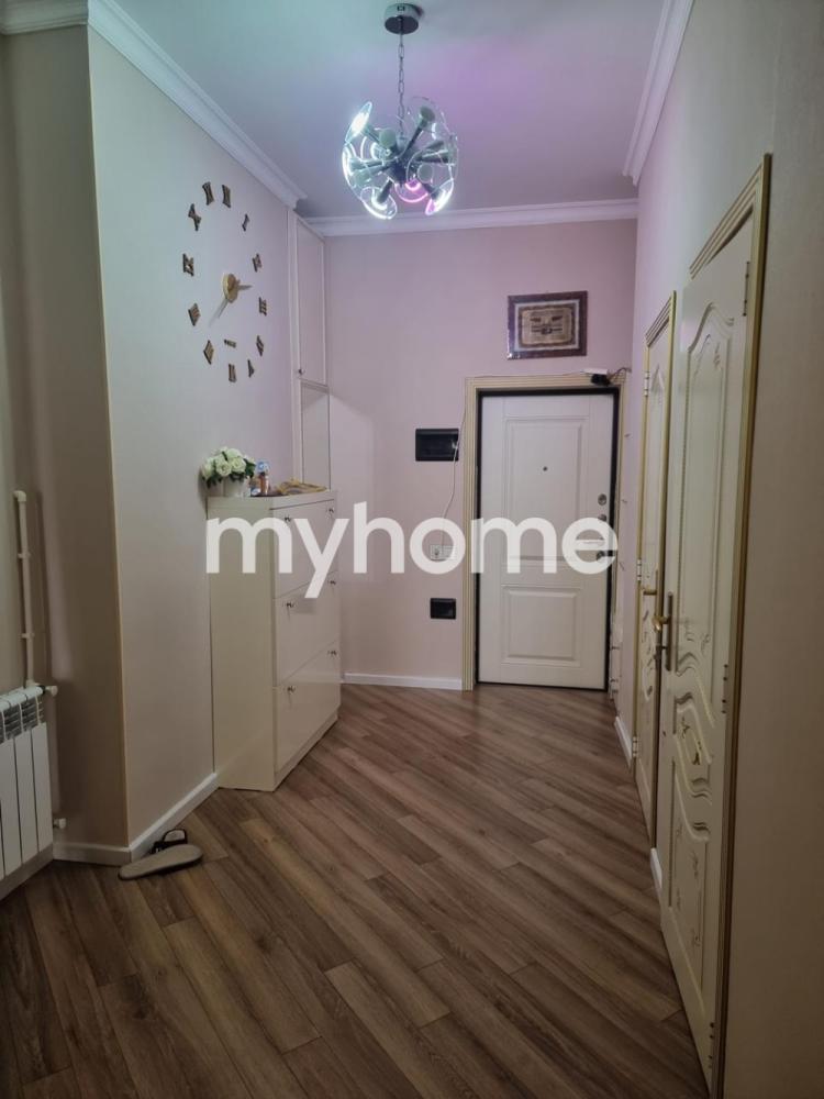 Masazır qəsəbəsi 75m² mənzil satılır