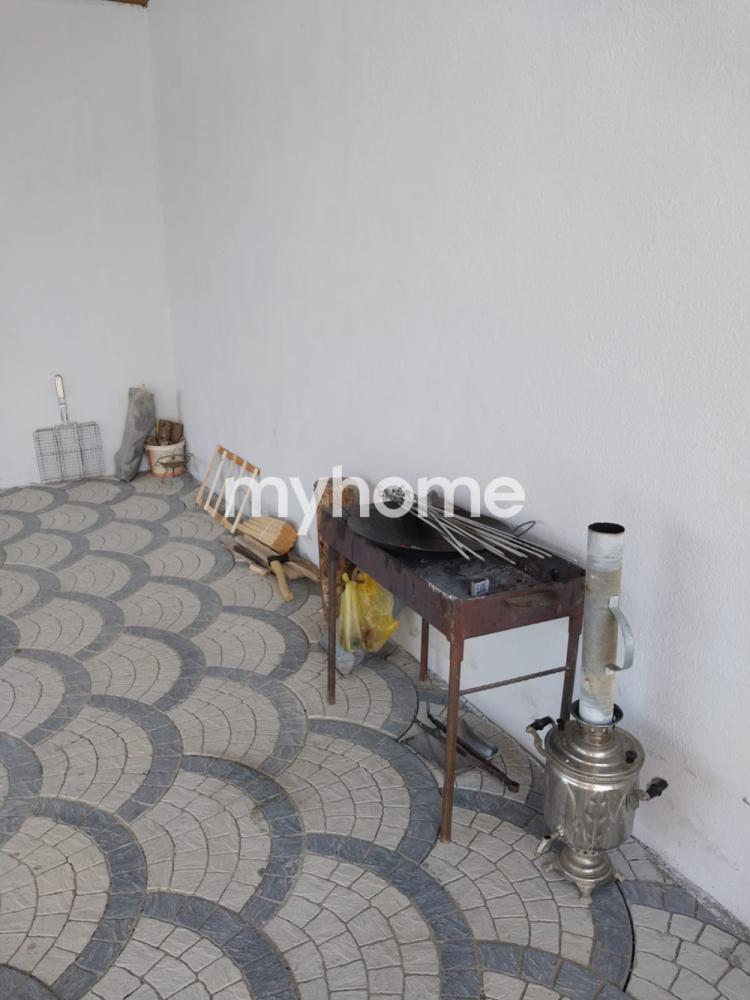 Quba şəhərində 160m² həyət evi kirayə verilir Quba şəhərində 160m² həyət evi kirayə verilir