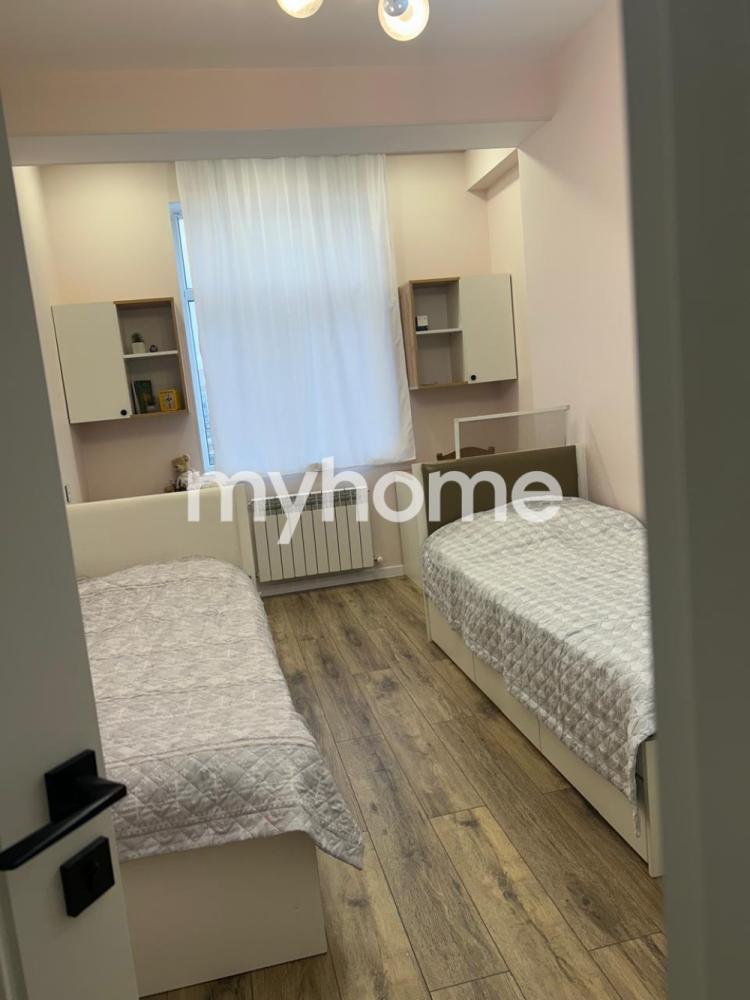 Masazır qəsəbəsi 78m² mənzil satılır