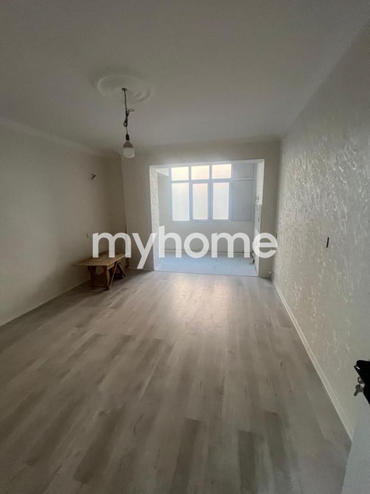 Xırdalan şəhəri 50m² mənzil satılır