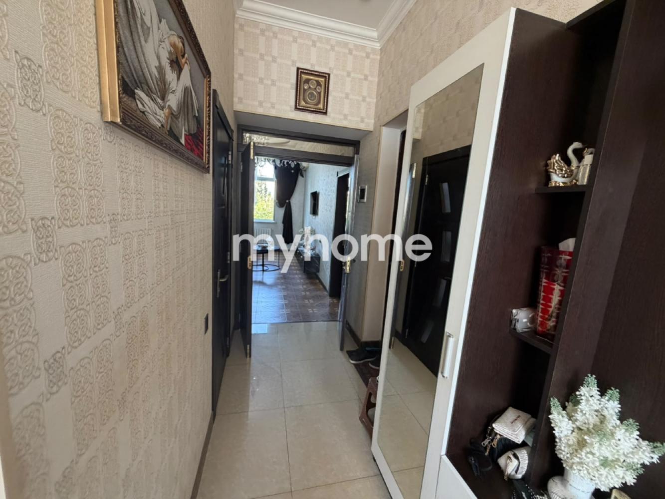 Bakıxanov qəsəbəsində 56m² mənzil satılır Bakıxanov qəsəbəsində 56m² mənzil satılır