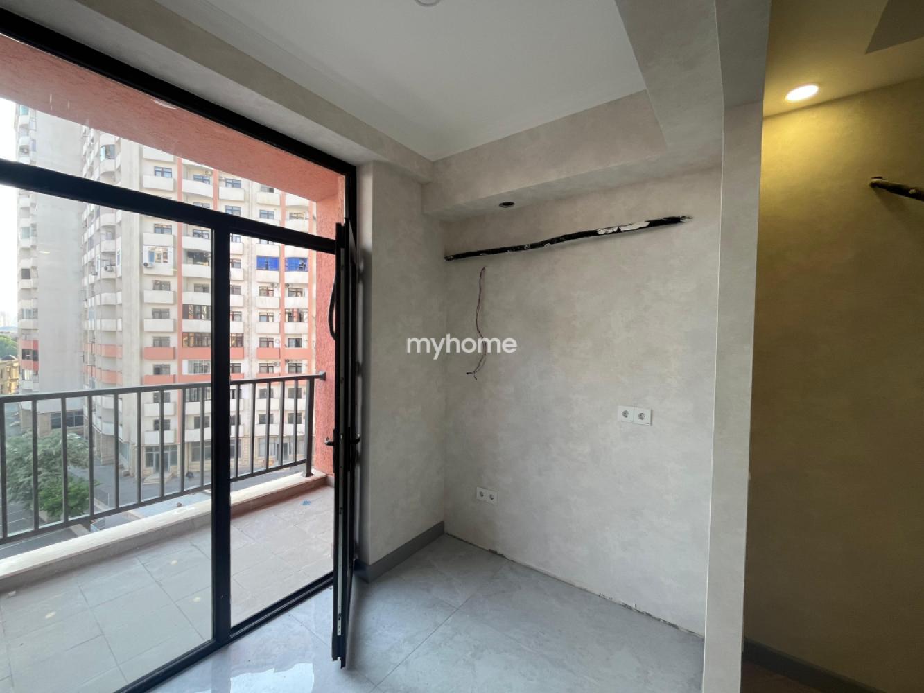 7-ci mikrorayon qəsəbəsi 64m² mənzil satılır