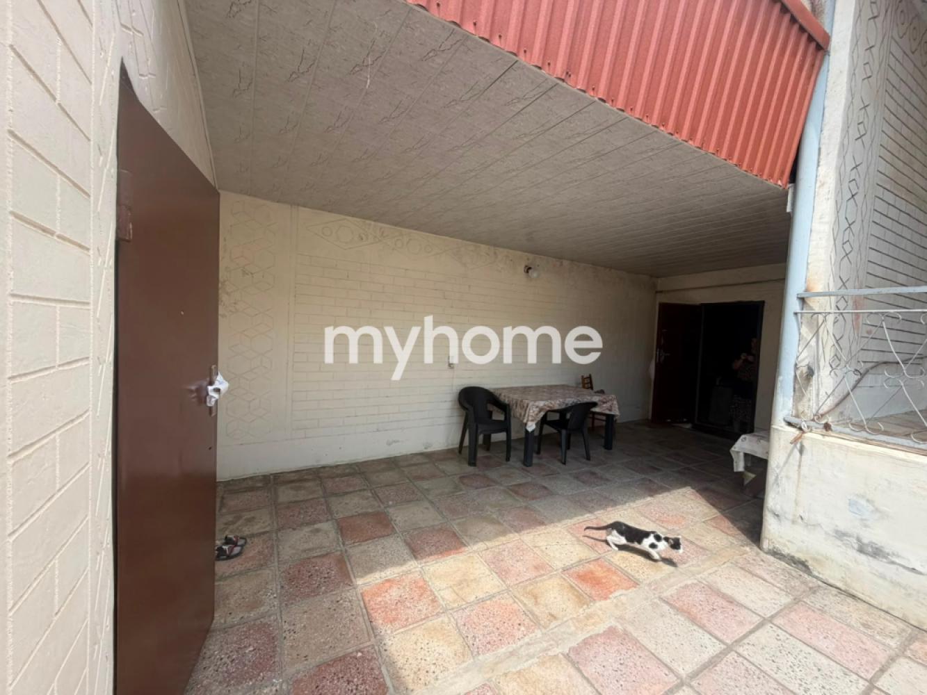 Bakıxanov qəsəbəsində 110m² həyət evi satılır Bakıxanov qəsəbəsində 110m² həyət evi satılır