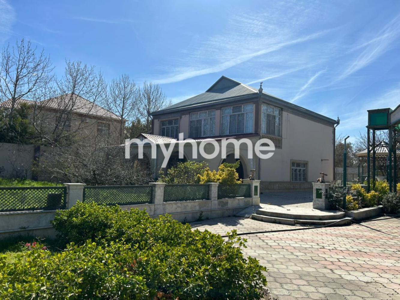 Görədil qəsəbəsi 220m² həyət evi satılır