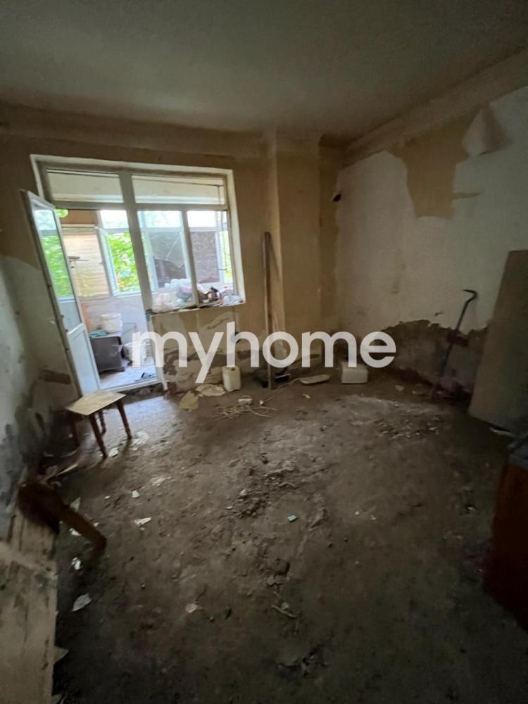 Xırdalan şəhəri 50m² mənzil satılır