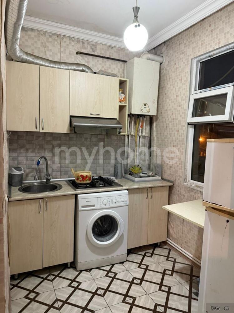 Bakı şəhəri 50m² mənzil kirayə verilir