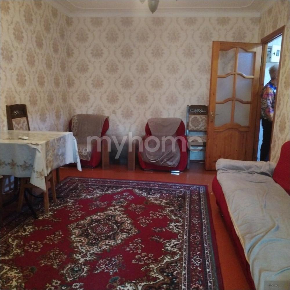Bakı şəhəri 38m² mənzil kirayə verilir