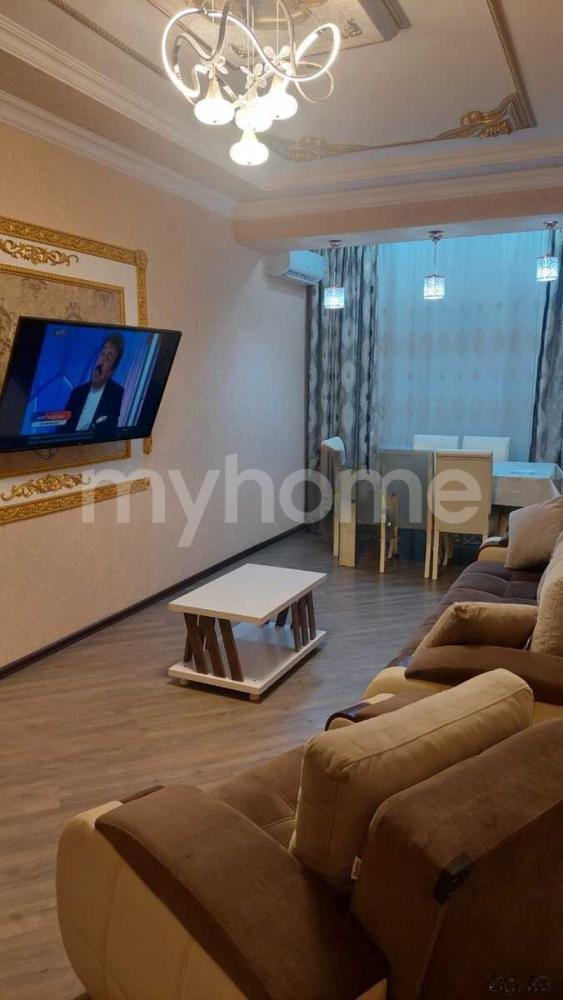 Bakı şəhəri 60m² mənzil kirayə verilir