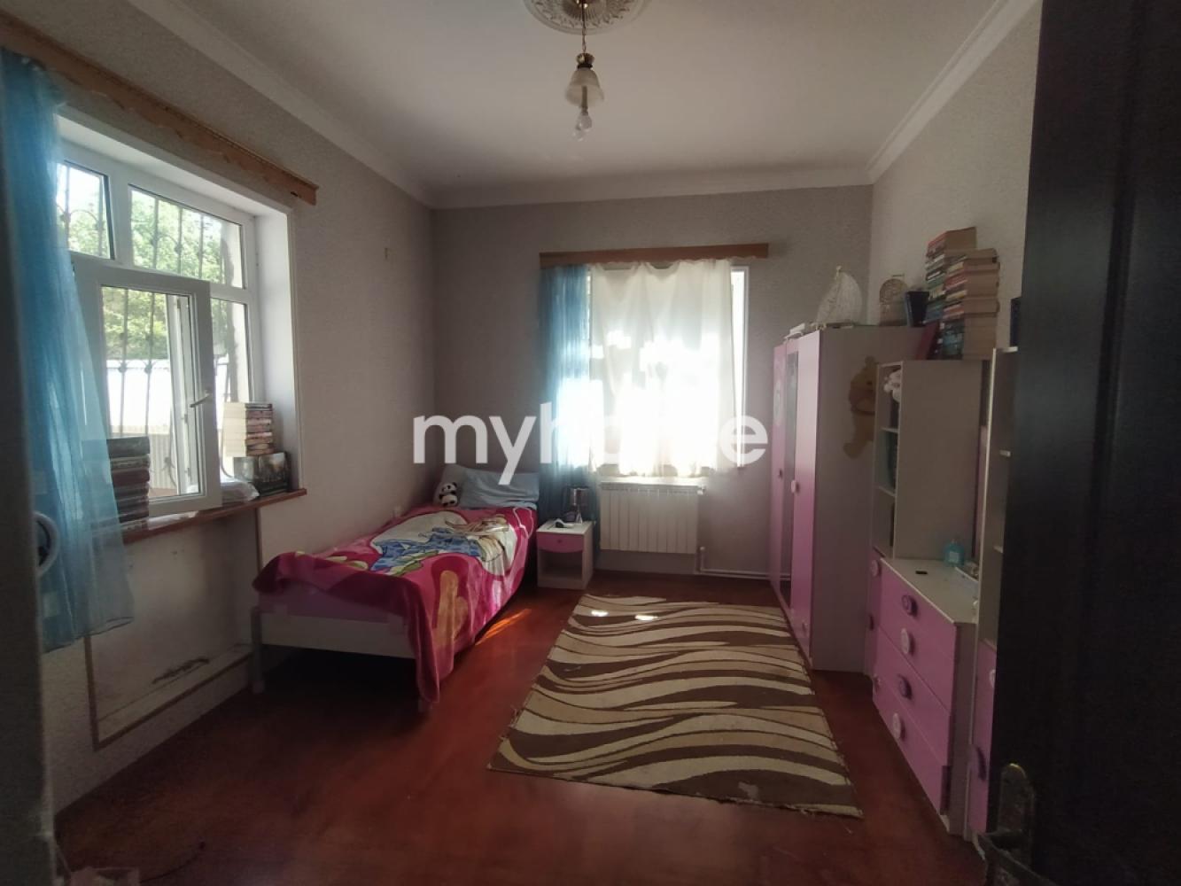 Bakıxanov qəsəbəsi 495m² həyət evi satılır