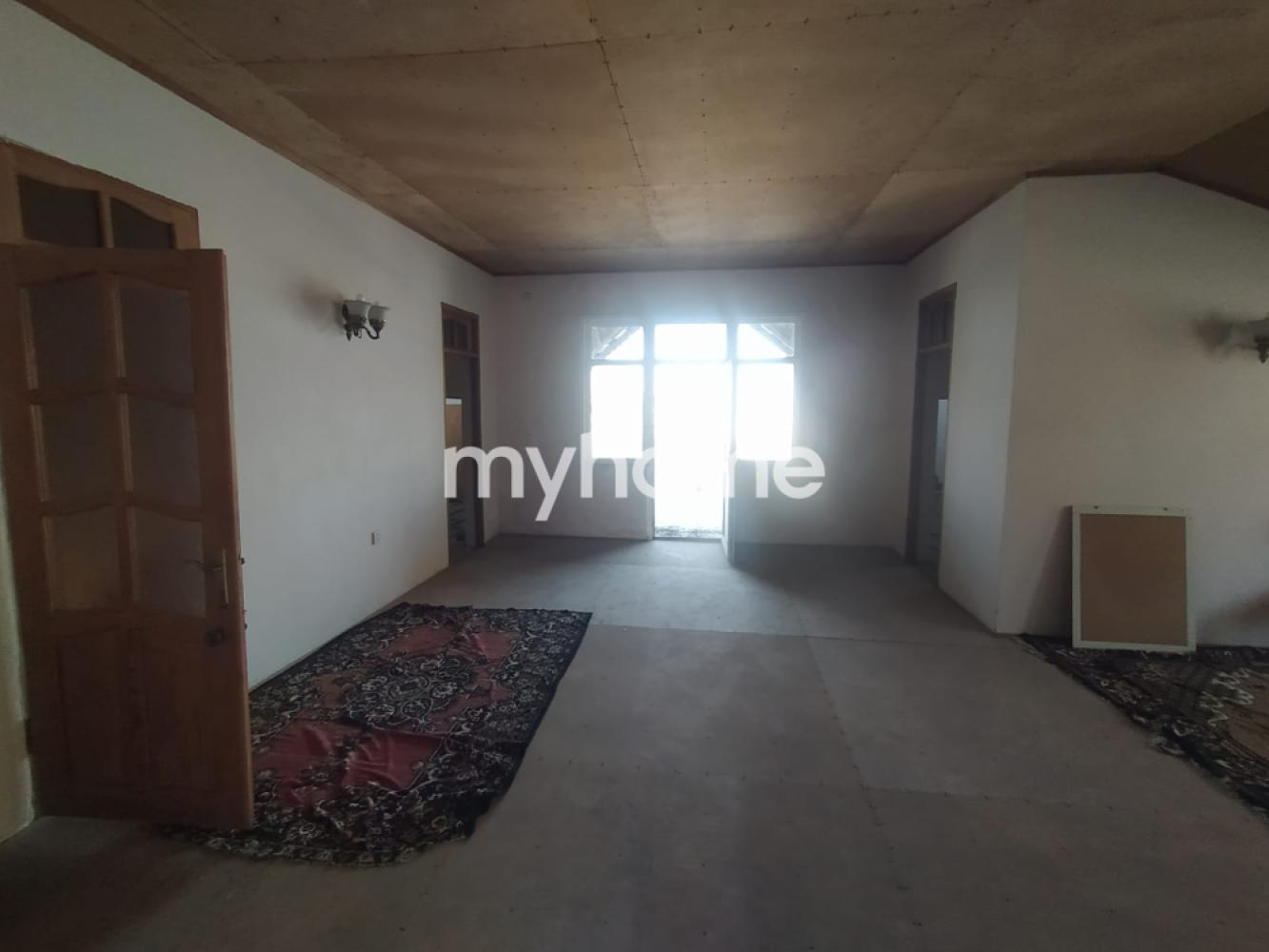 Bakıxanov qəsəbəsində 495m² həyət evi satılır Bakıxanov qəsəbəsində 495m² həyət evi satılır