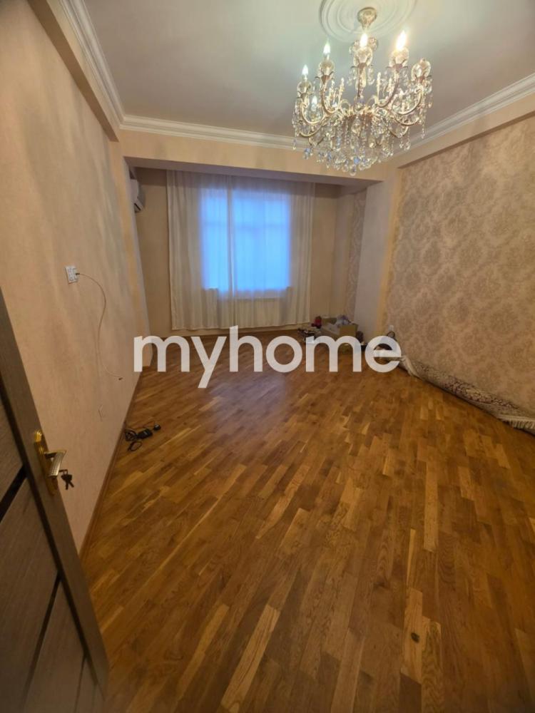 Masazır qəsəbəsi 70m² mənzil satılır
