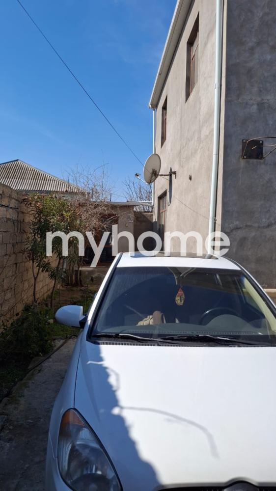 Binə qəsəbəsində 200m² həyət evi satılır Binə qəsəbəsində 200m² həyət evi satılır